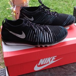 Nike Free Transform fly knit Shoes